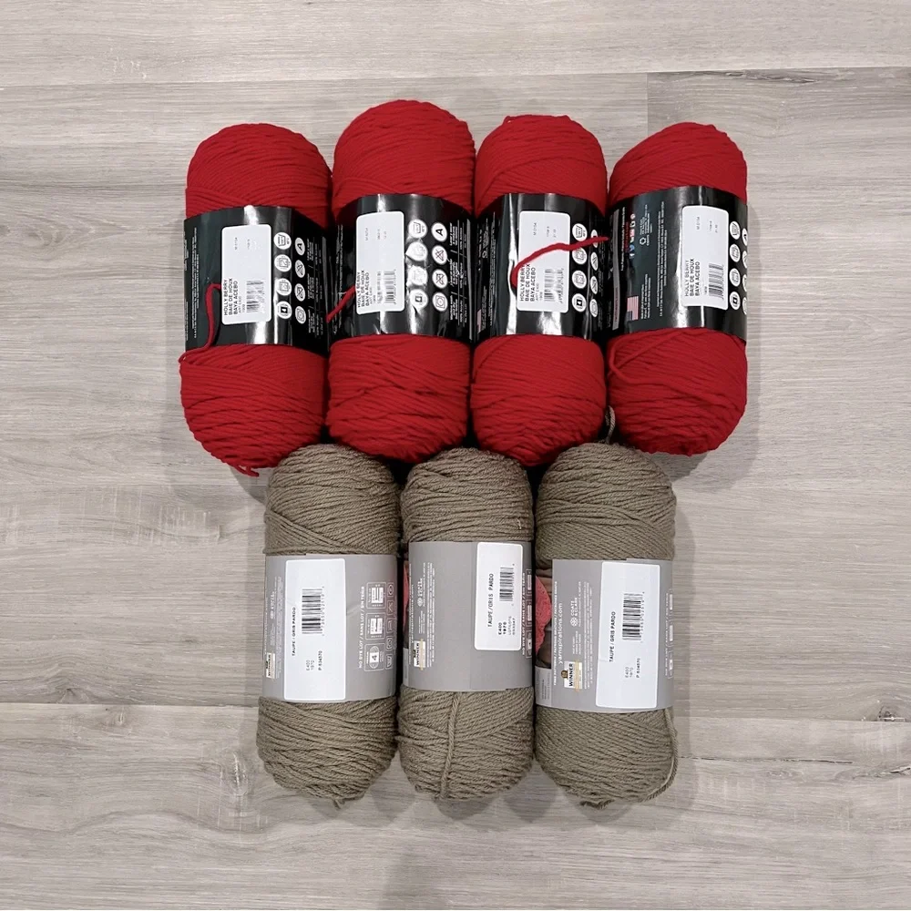 NWT Set of 7 Skeins Red Heart With Love Yarn (4 Red & 3 Taupe) Medium Weight 4